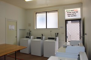 Laundry room - SJ Hostel (Legana)
