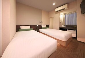 In-room safe, free WiFi