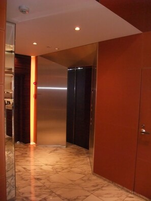 Hallway - Center Hotel Toyota (Toyota)