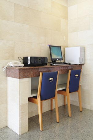 Business center. Park Hotel Kani