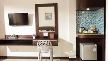 Superior Room | 迷你吧、獨特裝潢、布置獨特、書桌