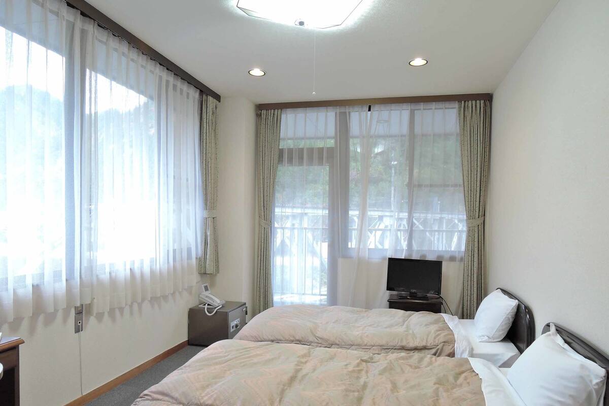 Basic Twin Room, 1 Bedroom