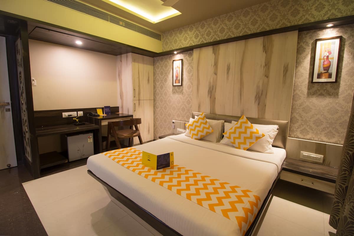 Deluxe Room | Rollaway beds, free WiFi