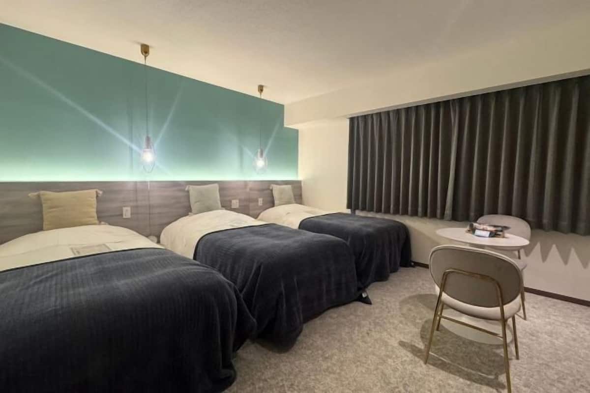 Desk, free WiFi, bed sheets