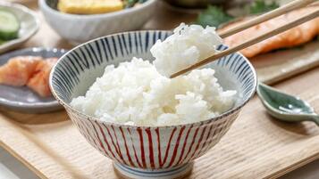 朝食 (ビュッフェ)、毎日提供 (1 名様 1480 JPY)