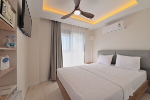 Economy Double Room | Minibar, in-room safe, iron/ironing board, free WiFi - Calis Hotel (Cesme)