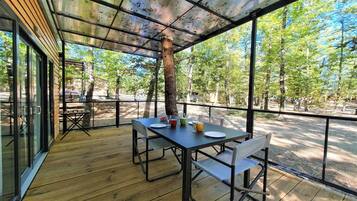 Bungalow Deluxe, 2 chambres | Terrasse/Patio