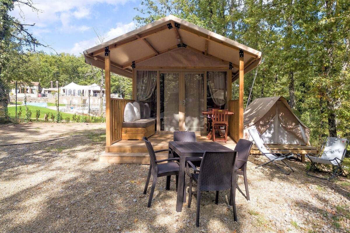 Familie tent, 2 slaapkamers | Terras