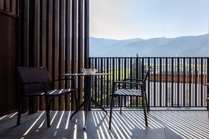 Habitación Confort doble, balcón, vistas a la montaña | Vistas del balcón