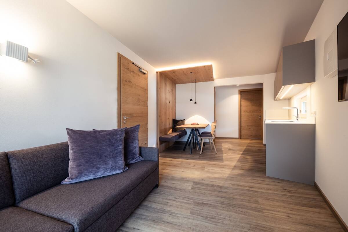Premium appartement, balkon, uitzicht op bergen | Woonruimte