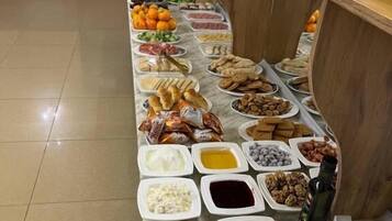 Free daily buffet breakfast