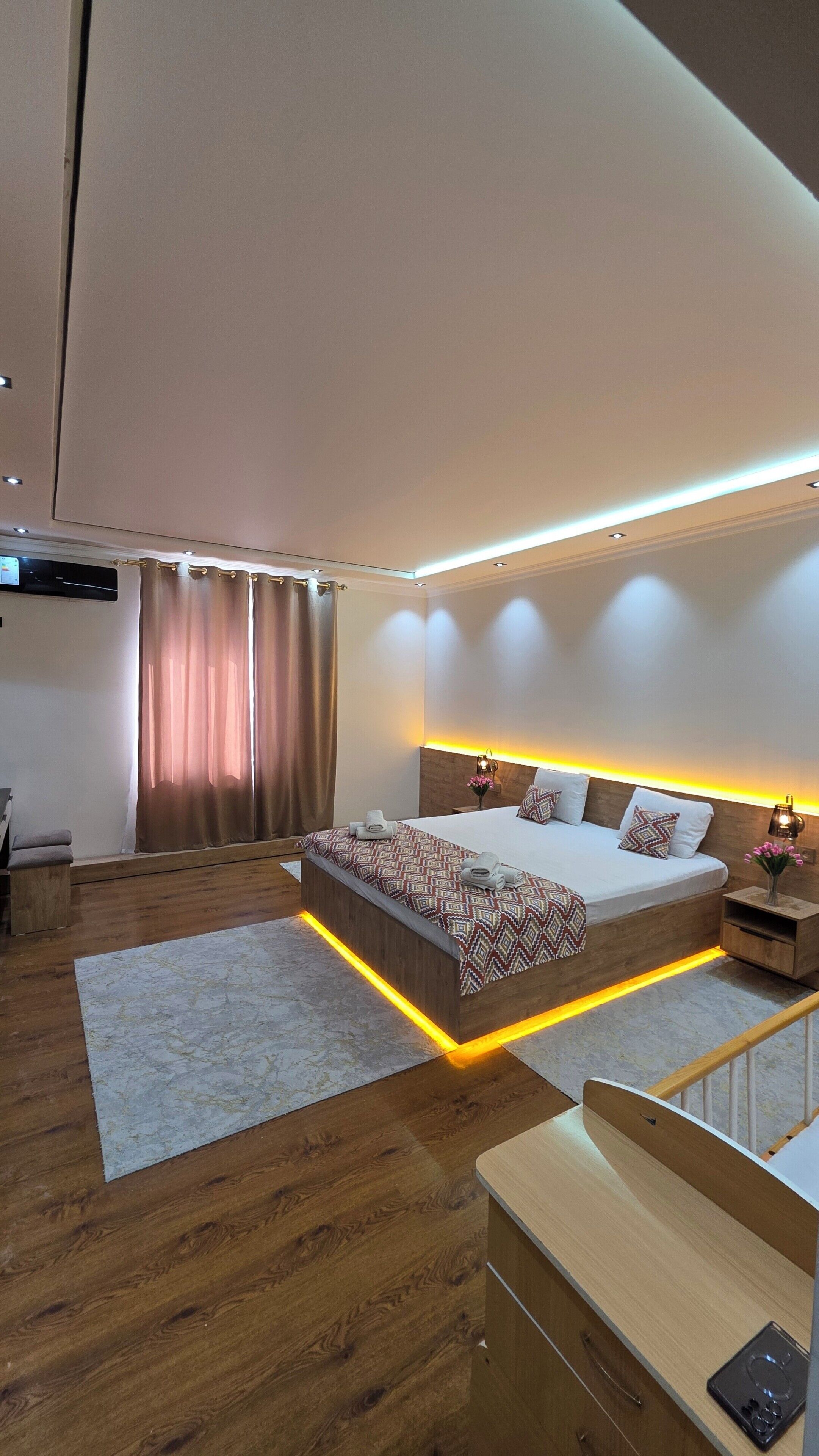 Deluxe Double Room, City View | Desk, soundproofing, free WiFi