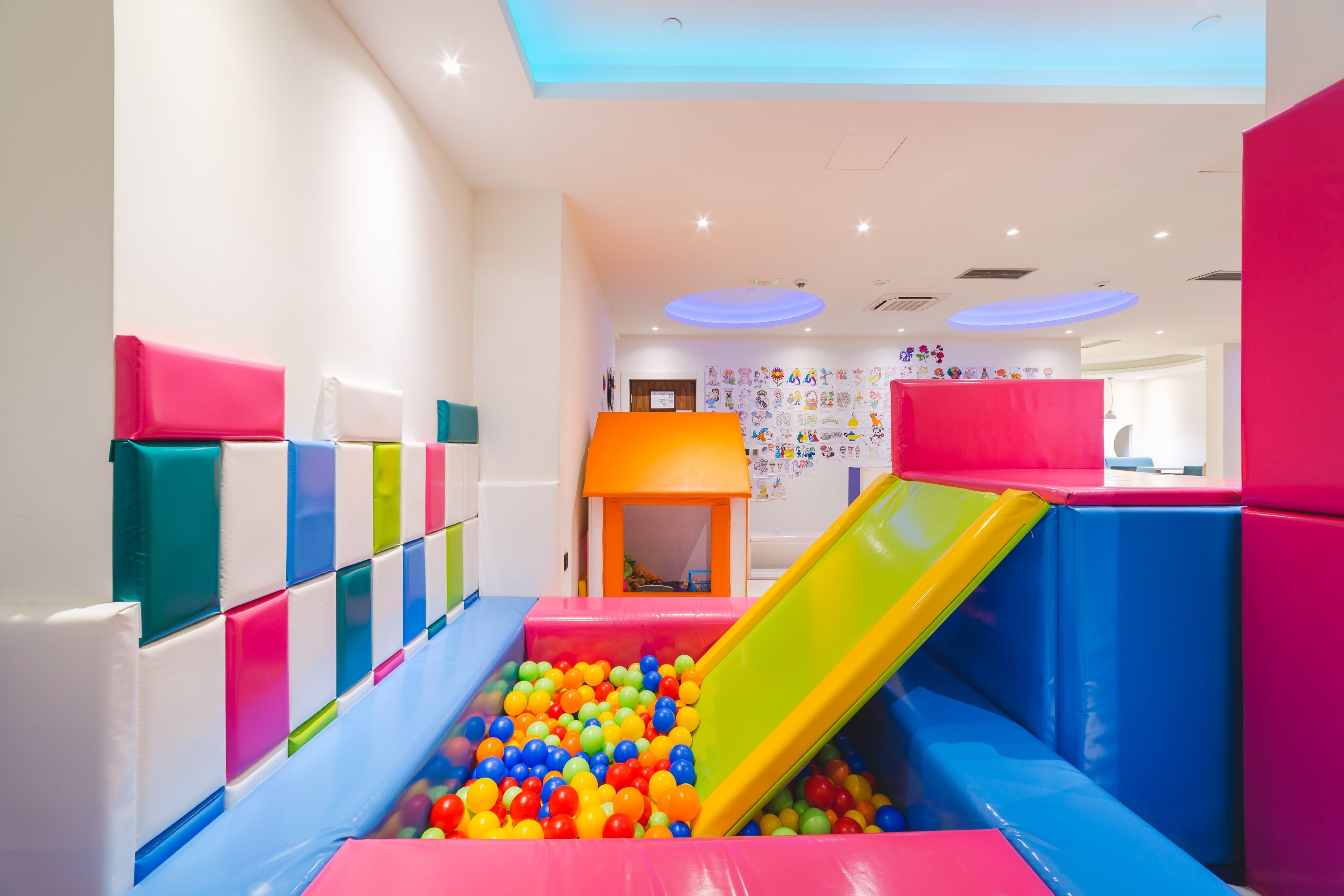 Doğum günü partisi alanı