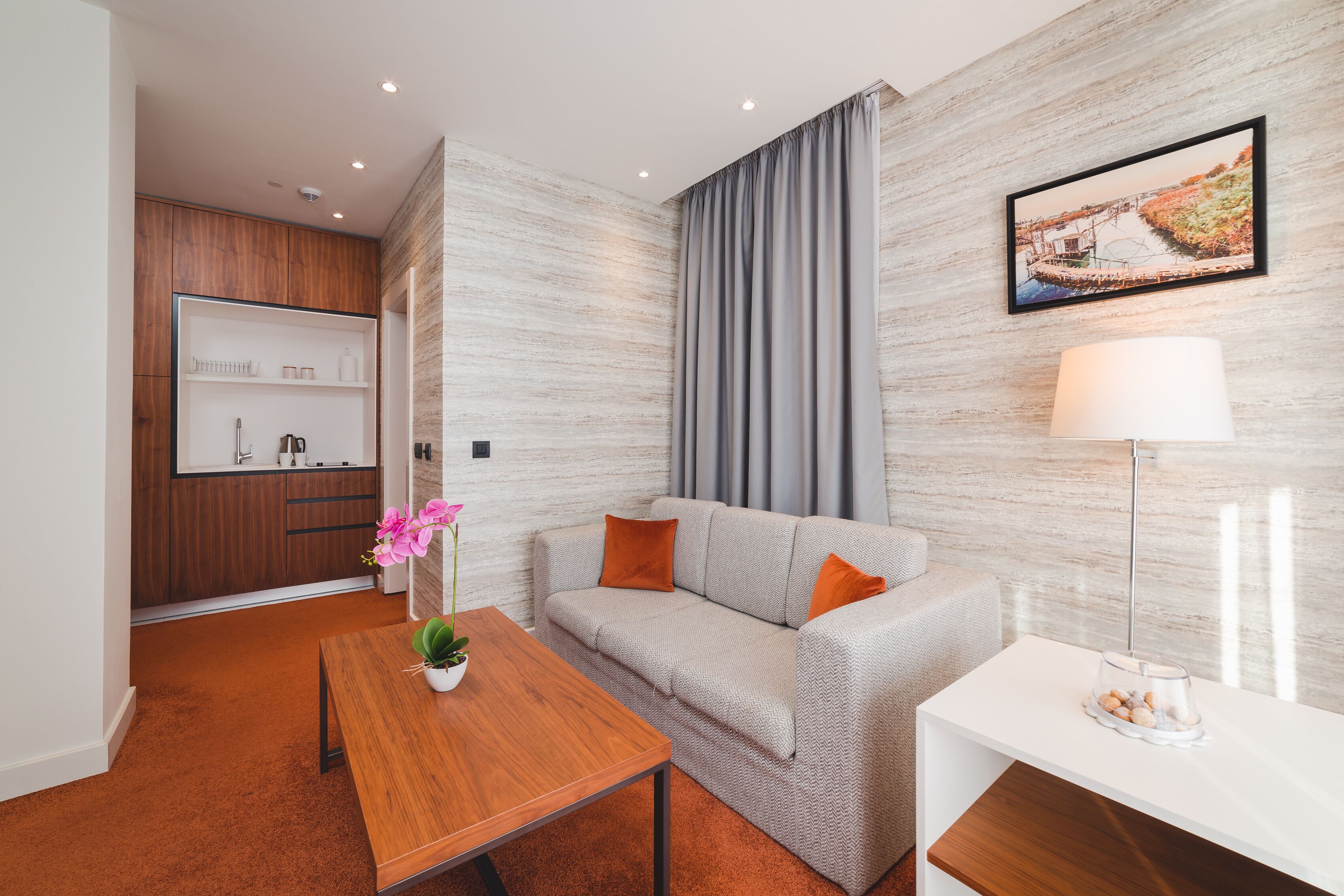 family apartment, 1 king bed, terrace | living area | 55-cm lcd tv with cable channels, tv