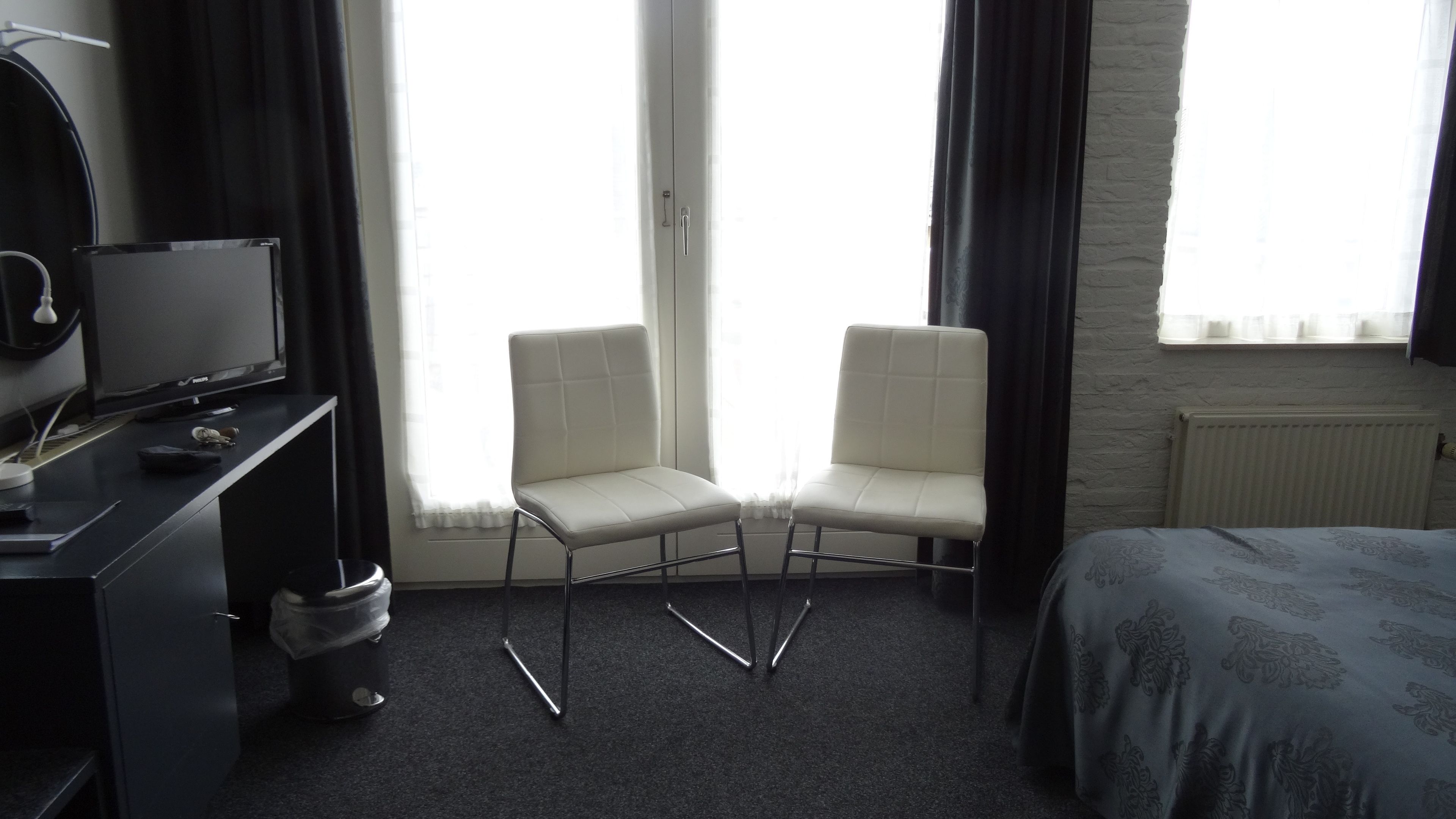 double room | desk, cots/infant beds, rollaway beds, free wifi