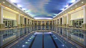 Indoor pool, outdoor pool