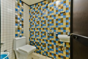 Deluxe-Vierbettzimmer, 1 Schlafzimmer | Badezimmer