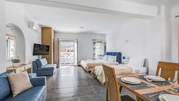 40-inch flat-screen TV with satellite channels, LCD TV