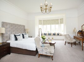 奢华客房, 花园景观 | 高档床上用品、客房内保险箱、特色装修、特色家居