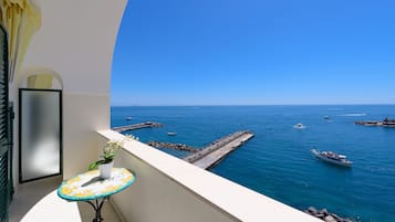 Superior Double Room, Sea View | Terrace/patio