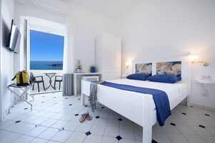 Habitación doble superior, vistas al mar | Sábanas italianas Frette y ropa de cama de alta calidad