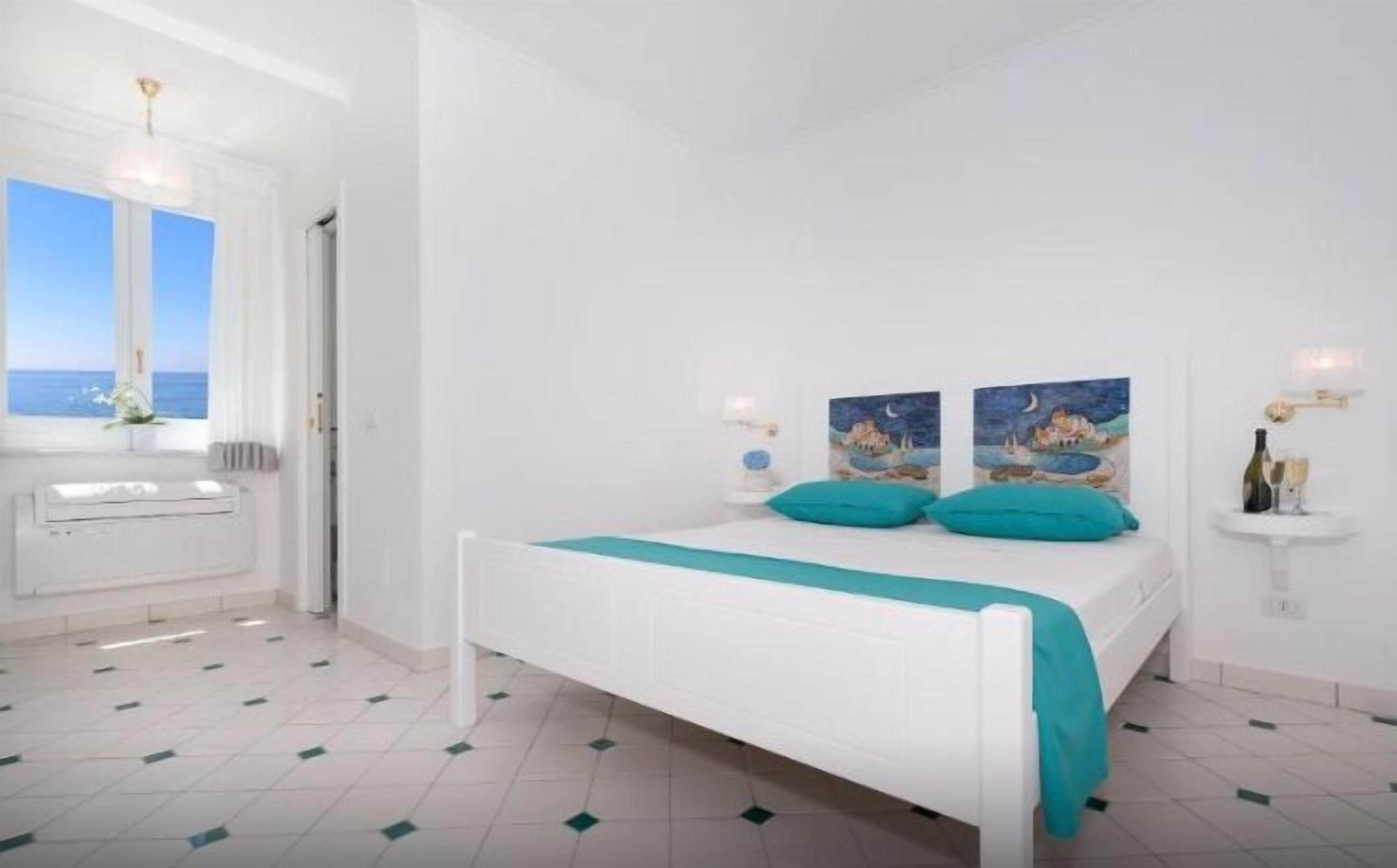 Deluxe Double Room, Sea View | Frette Italian sheets, premium bedding, down comforters, pillowtop beds