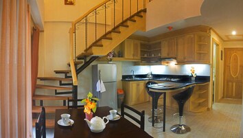 Supreme Condo | In-room dining