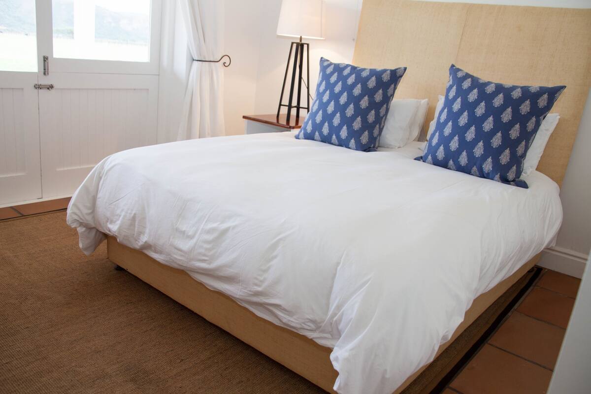 Family Cottage (Polofield Cottage) | 1 bedroom, iron/ironing board, WiFi