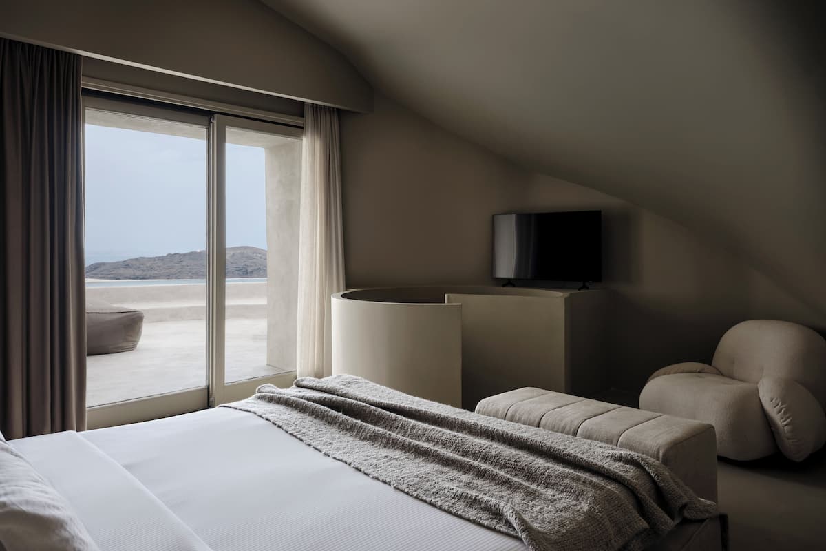 Suite, piscina privada (Fabulous) | Ropa de cama de alta calidad, minibar, caja fuerte