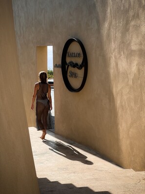 美體療程、臉部療程、按摩室/療程室、美甲與護足