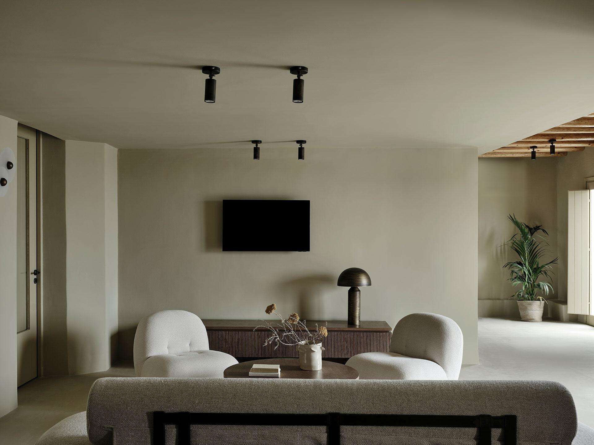 four bedroom villa with infinity pool | 2 bedrooms, premium bedding, minibar, in-room safe