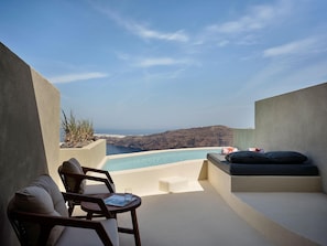 Wet Allure Suite with Infinity Pool | Terrace/patio