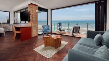 Suite Junior, 1 lit double, coin cuisine, vue plage