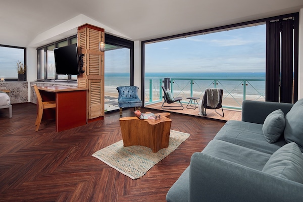 Junior Suite, 1 Double Bed, Kitchenette, Beach View | Minibar, in-room safe, desk, laptop workspace