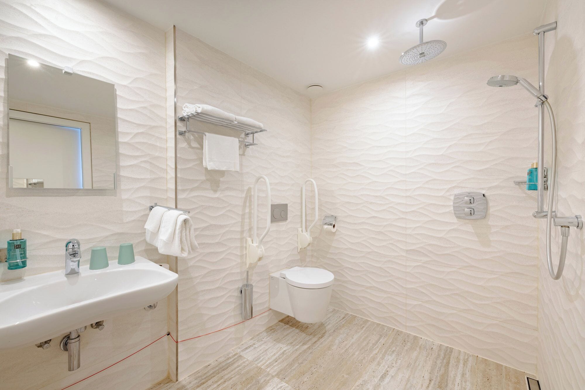 superior double room, 1 double bed, terrace, sea view | bathroom | free toiletries, hair dryer, towels