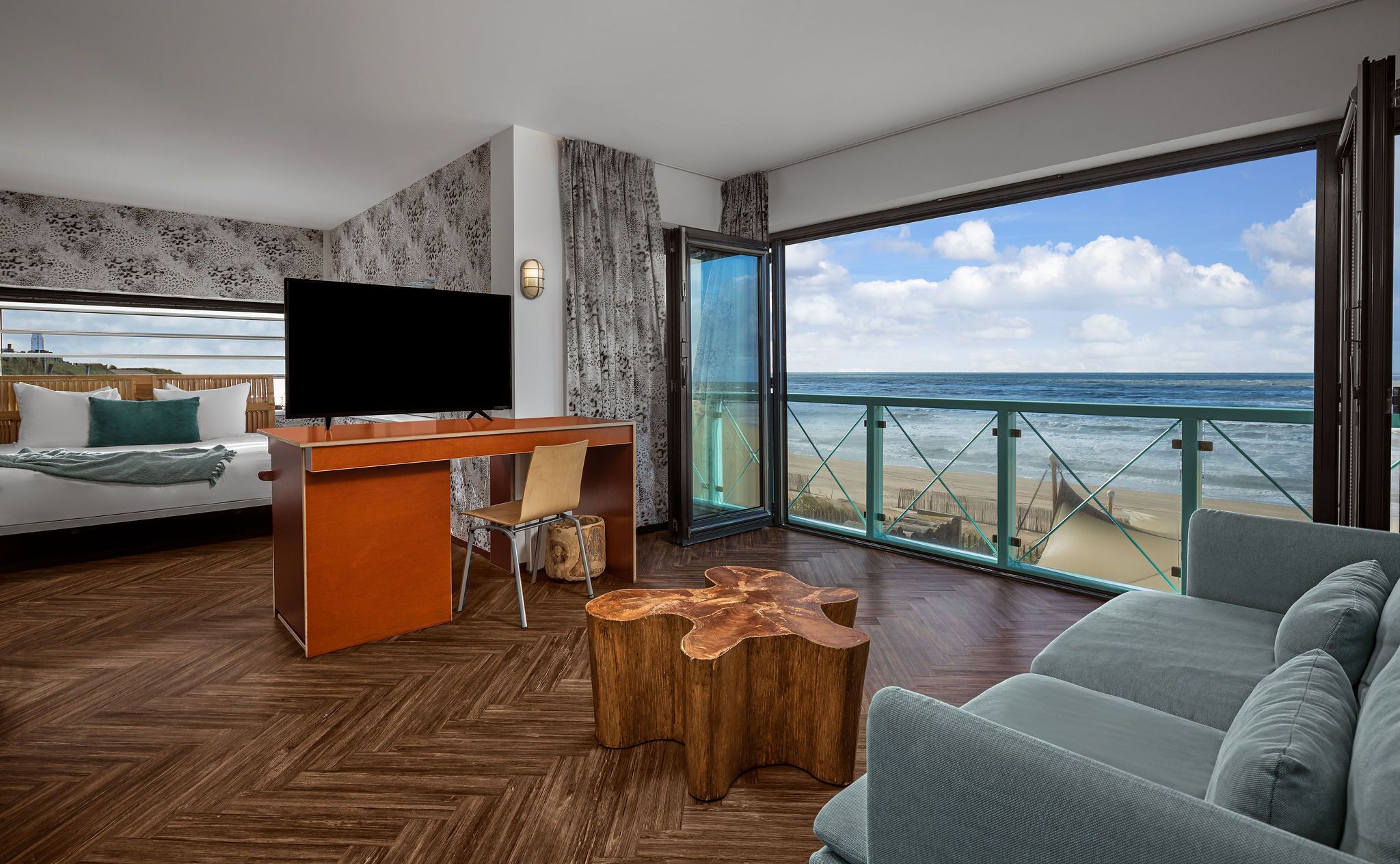 junior suite, 1 double bed, kitchenette, beach view | view from room