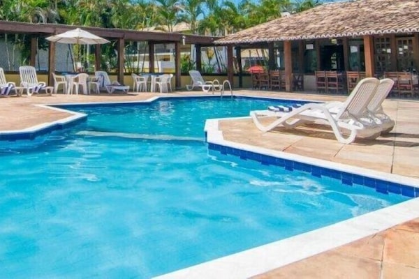 Outdoor pool, pool umbrellas, sun loungers