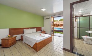 Minibar, rideaux occultants, draps fournis