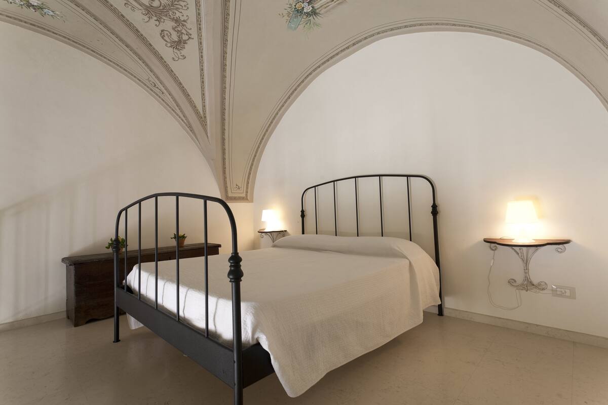 Apartment, 2 Bedrooms, Kitchenette (5 pax) | Soundproofing, free WiFi