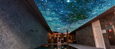 Sauna, hot tub, steam room, Turkish bath, body treatments, aromatherapy