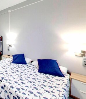 Coffres-forts dans les chambres, bureau, rideaux occultants