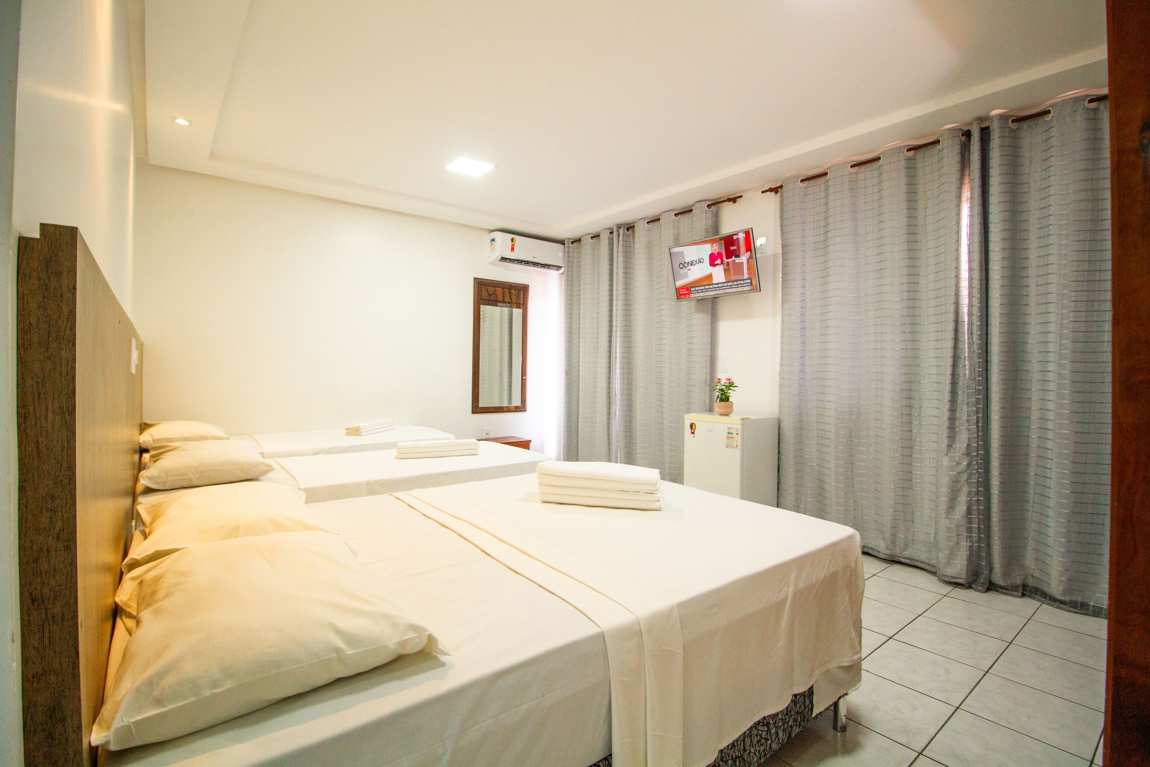 quadruple room | 1 bedroom, minibar, blackout curtains, free wifi