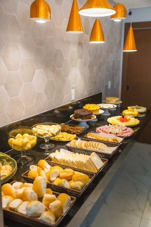 Free daily buffet breakfast 