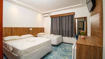 Minibar, blackout drapes, free WiFi, bed sheets