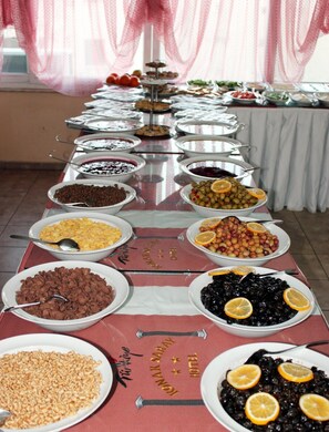 Petit déjeuner buffet compris tous les jours