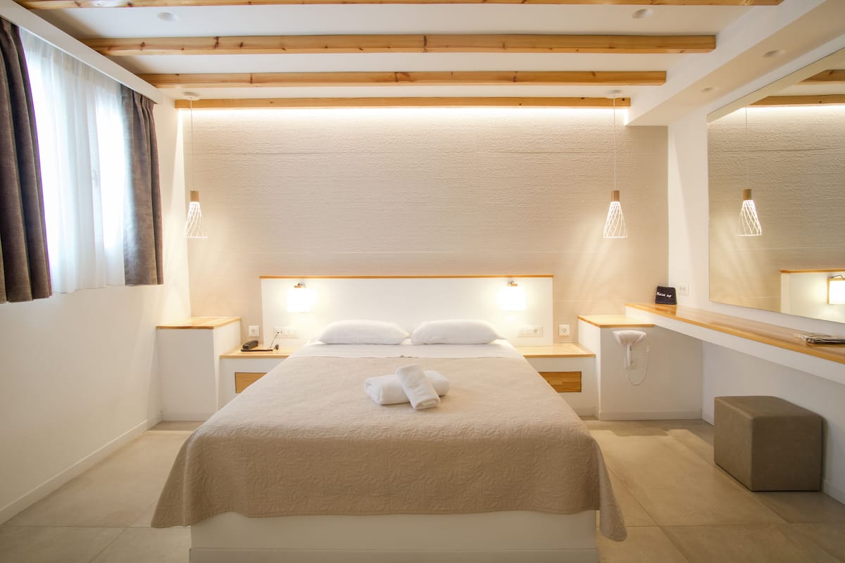 superior triple room sea view | 1 bedroom, soundproofing, free wifi, bed sheets