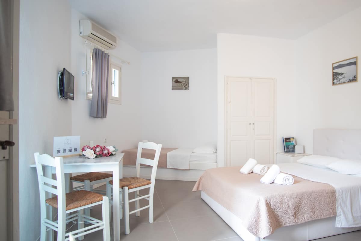 1 bedroom, soundproofing, free WiFi, bed sheets