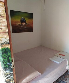 Individually decorated, soundproofing, iron/ironing board, free WiFi