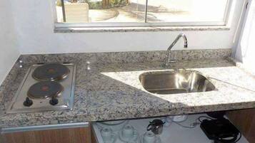 1 bedroom, blackout drapes, free WiFi