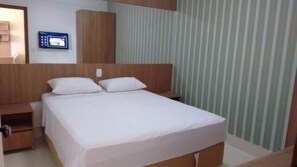 Habitación de lujo | 1 dormitorio, cortinas opacas, wifi gratis